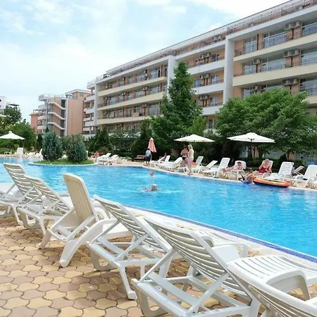 Апартаменты Grand Kamelia