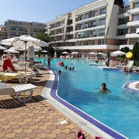 Апартаменты Grand Kamelia *